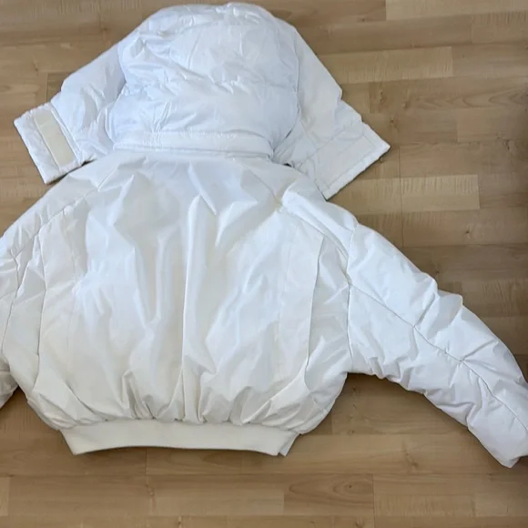 Women's White Puffer Jacket - Picture 6 of 9